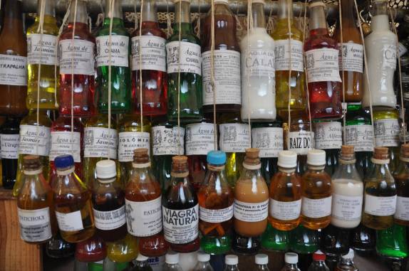 Tudo se vende no Mercado Ver-o-Peso, em Belém - PA